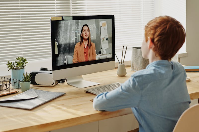 online accounting training distance learning laptop